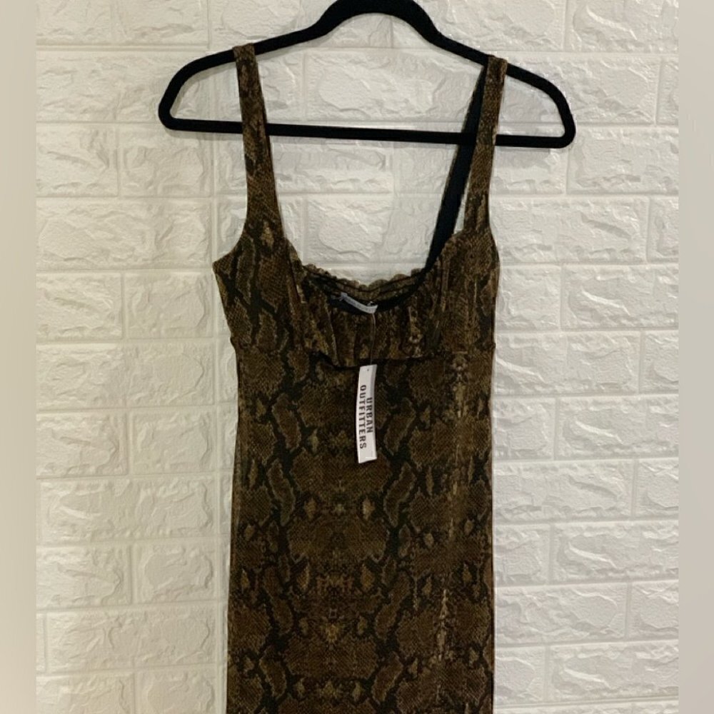BNWT SEXY GORGEOUS URBAN OUTFITTERS SNAKESKIN PRINT BROWN MINI DRESS | STRETCHY
